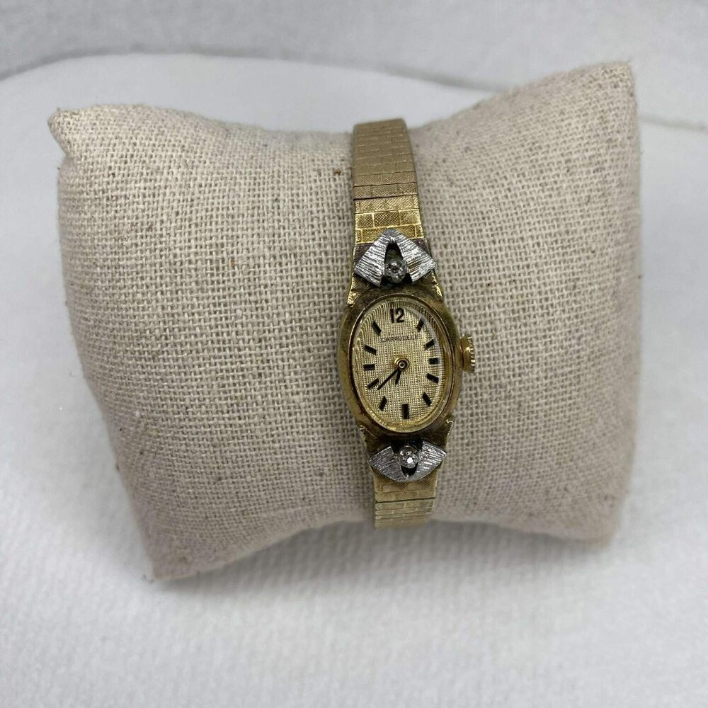 Vintage 1960's watch with silver and diamond like stone - Picture 1 of 5